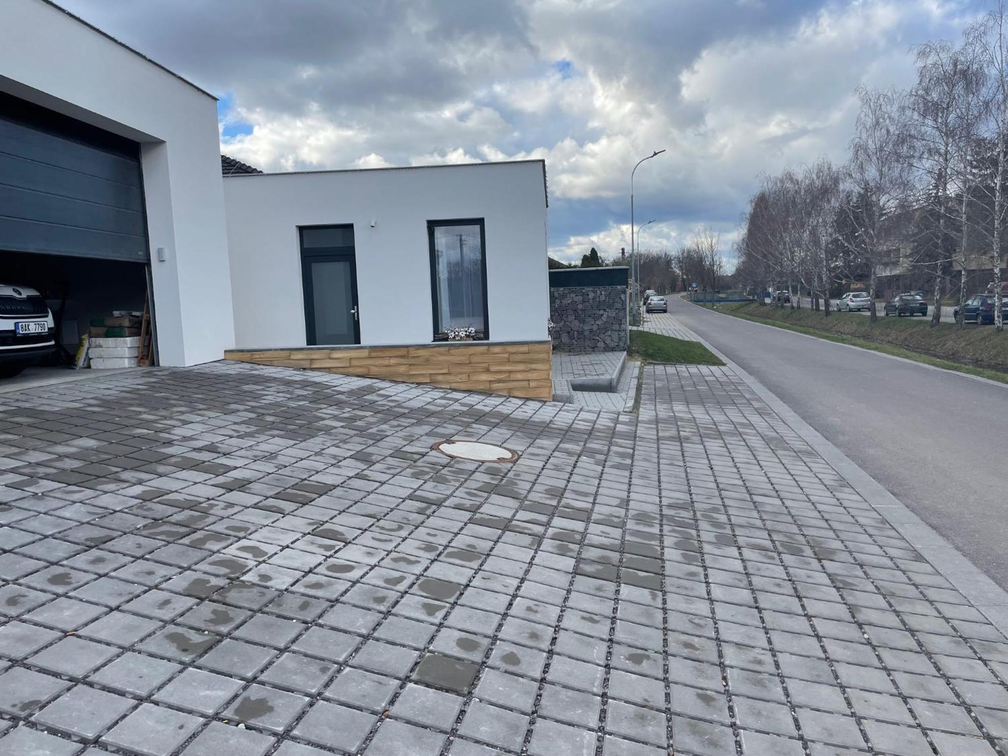R E L L A X Studia Chvalovice Hate Na Greenway Praha-Wien Exterior foto